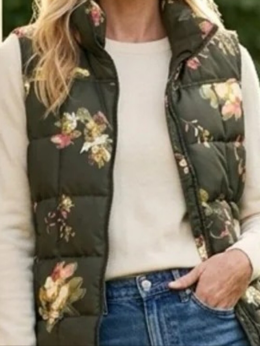 LANDS END FLORAL PUFFER VEST